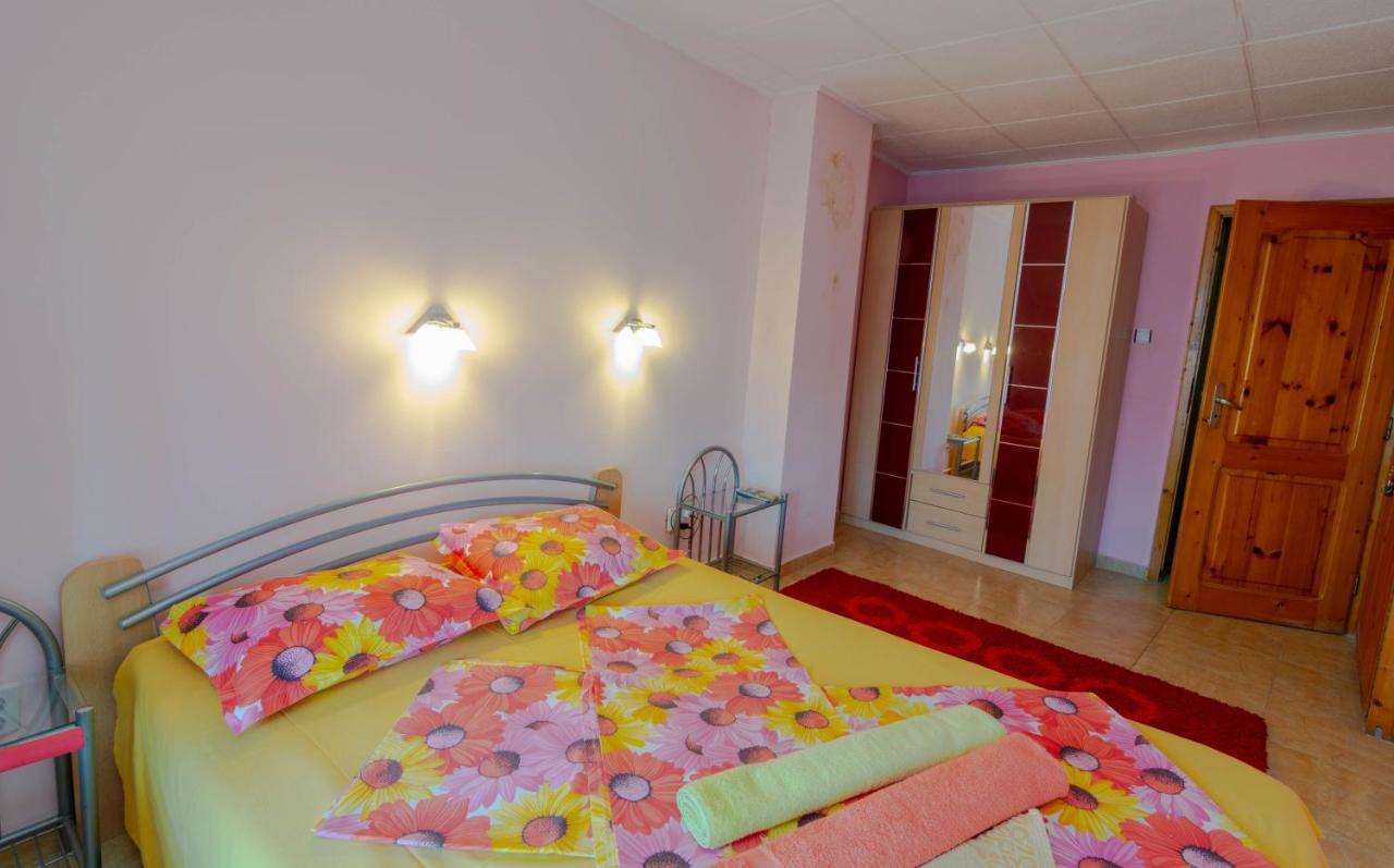 Fener Guest House Pomorie Eksteriør billede