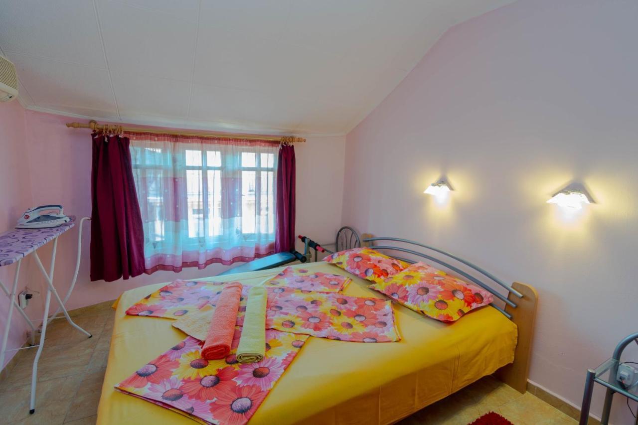 Fener Guest House Pomorie Eksteriør billede