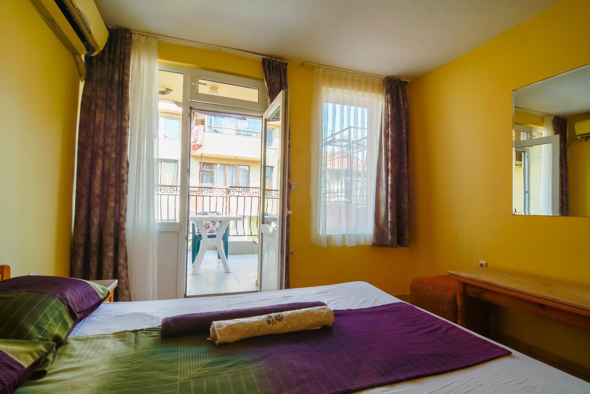 Fener Guest House Pomorie Eksteriør billede