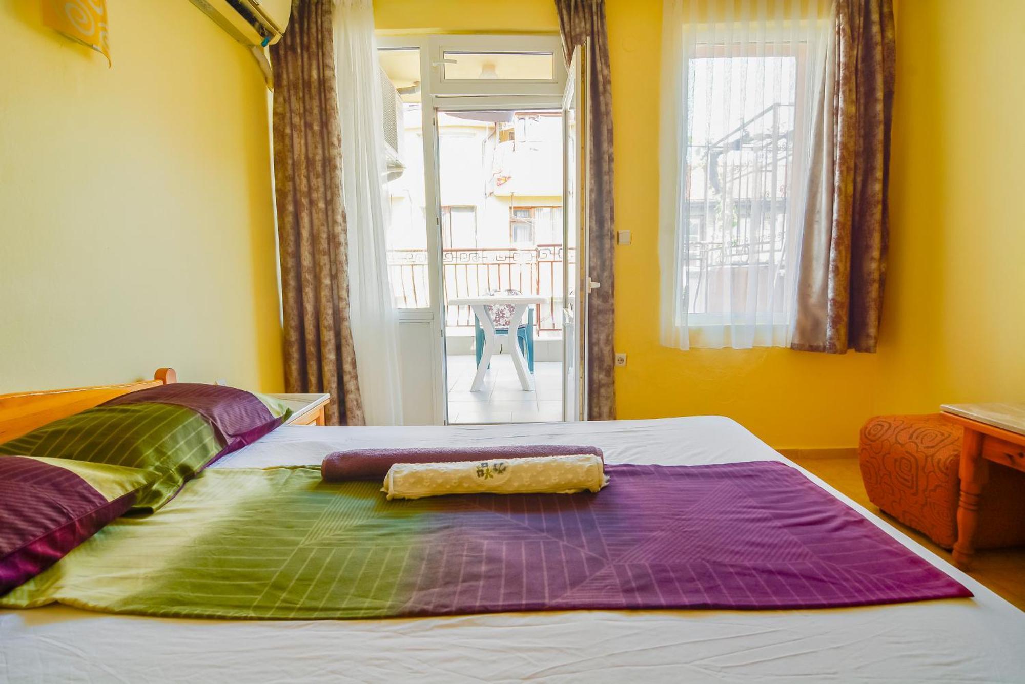 Fener Guest House Pomorie Eksteriør billede